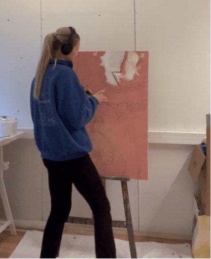 Behind the scenes in Mina's studio